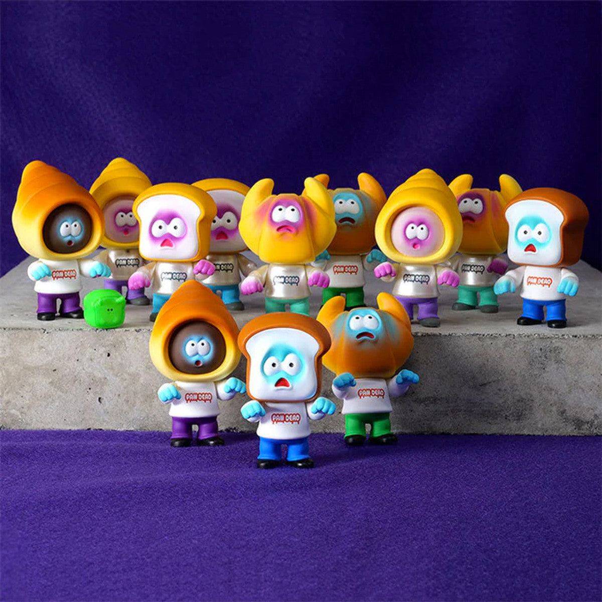 Human Robot Figure Collection Pandead Bread Zombies Blindbox Land