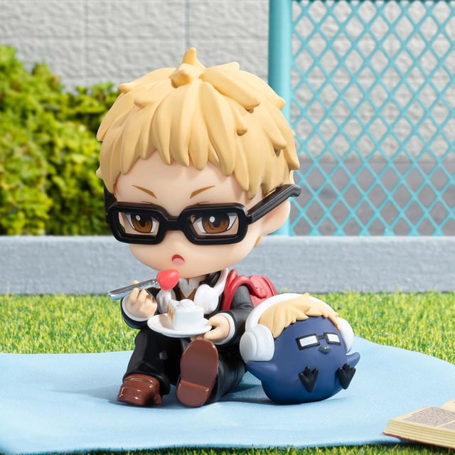 POP MART Haikyu!! Off Court Vibes Figure Tsukishima Blindbox land
