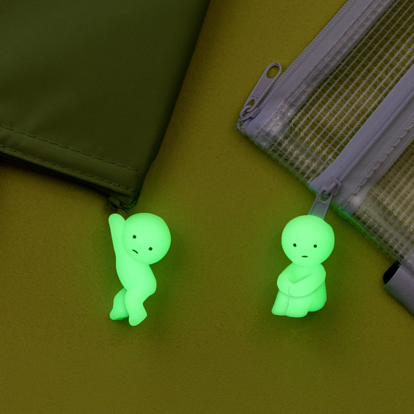 SMISKI Zipperbites Glowing in the Dark Blindbox Land
