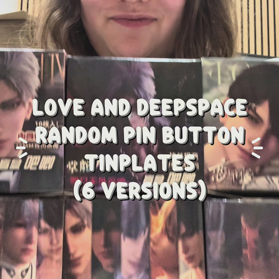 LOVE AND DEEPSPACE random Tinplates Buttons Pin 6 Versionen Blindbox Land